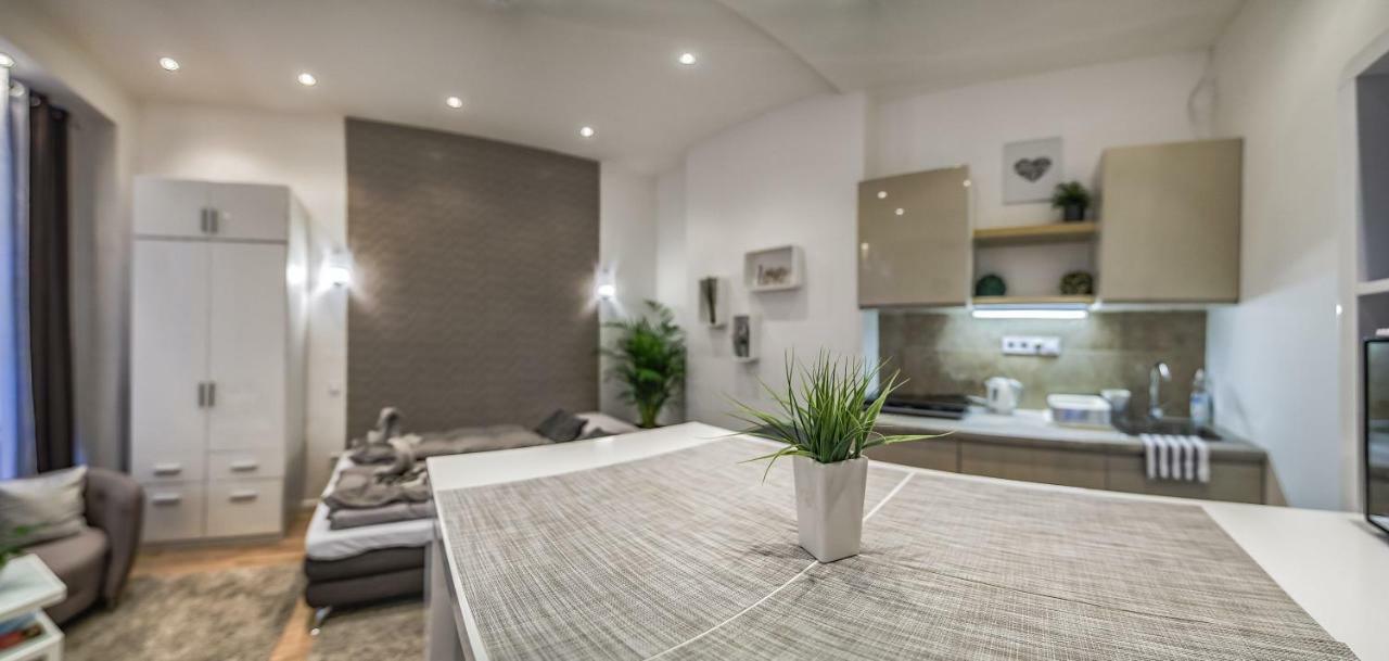Diamond Apartman Near To Basilica Budapest Eksteriør bilde