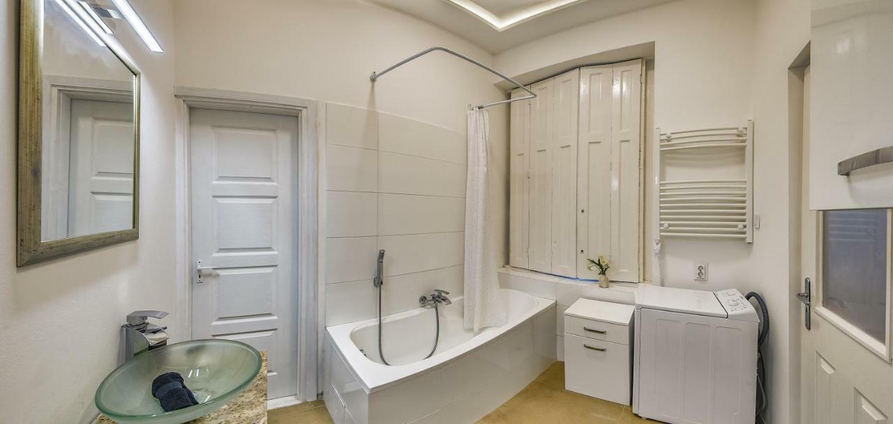 Diamond Apartman Near To Basilica Budapest Eksteriør bilde